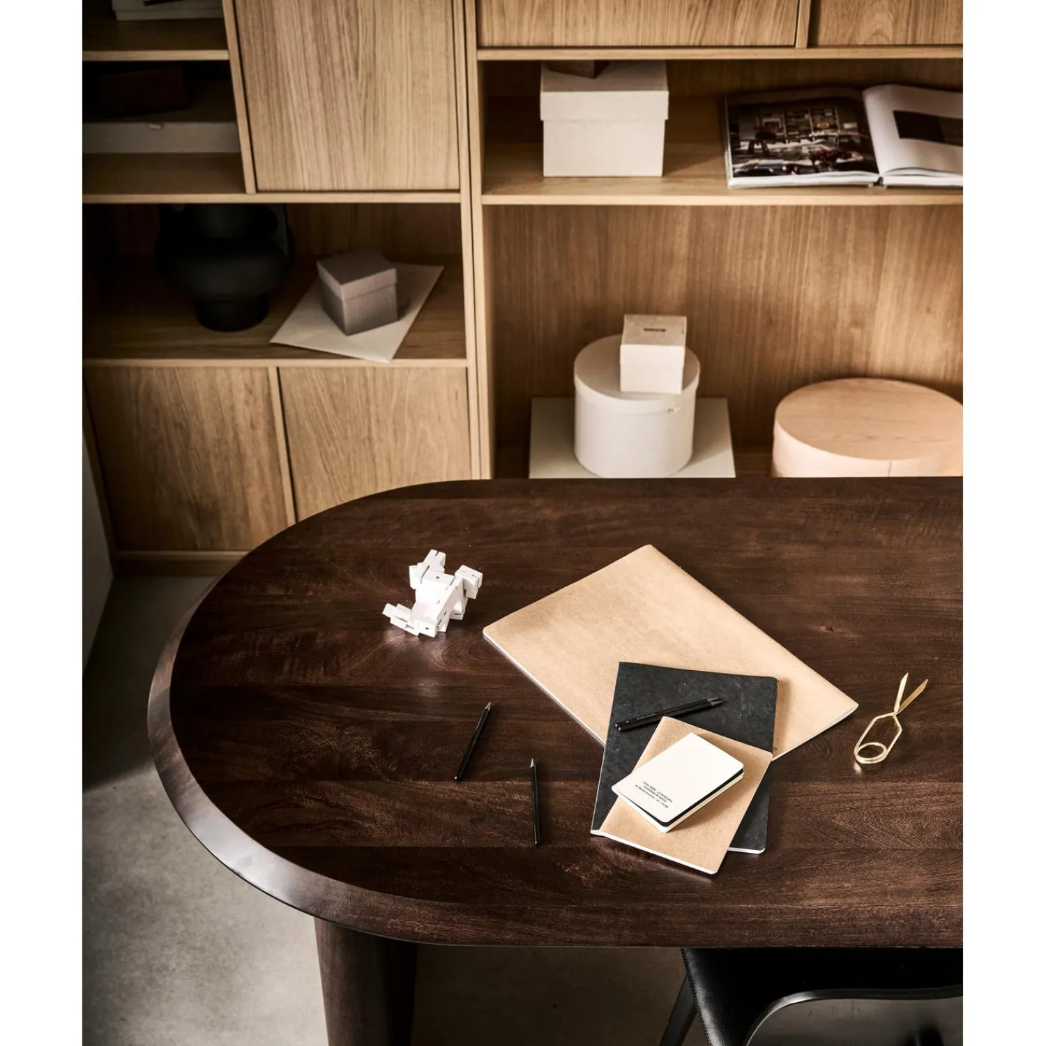 Online WOOOD Ellips eetkamertafel mango hout walnoot 90x180 cm