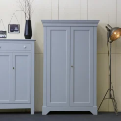 WOOOD Isabel brocante kast grenen Betongrijs