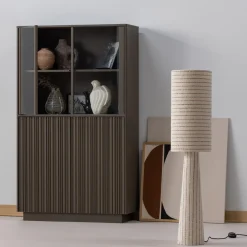 Best WOOOD Nova lage vitrinekast grenen truffel bruin