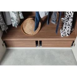 Outlet WOOOD Rens 3-deurs hang/legkast greep lang noten/pebble grey