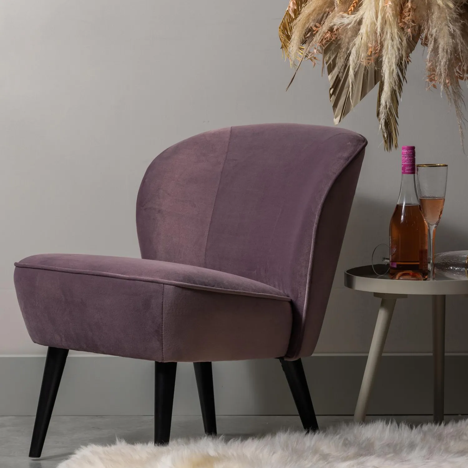 Outlet WOOOD Sara fauteuil velvet Warm lila
