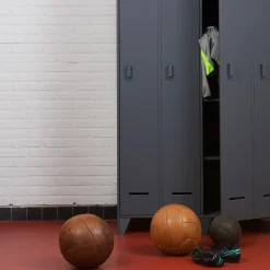 Sale WOOOD Stijn hoog 2-deurs lockerkast steel grey Staalgrijs