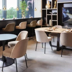 WOOOD Vogue eetkamerstoel bouclé Nougat